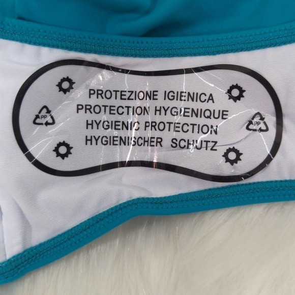 HALARA SWIMWEAR Crossover Bikini Bottom Swimsuit | SMALL - Picture 3 of 8